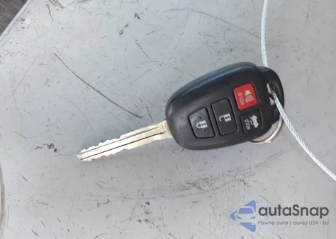 2015 Toyota Corolla Le z USA, uszkodzony, nr VIN 2T1BURHE2FC454282